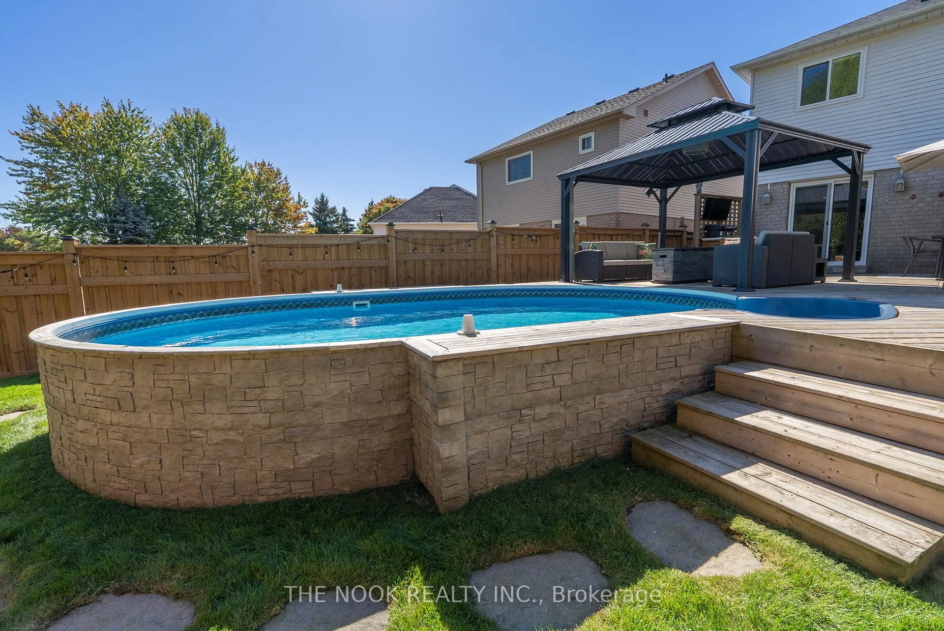 Photo 45 of 33 Abernethy Crescent, Clarington, Bowmanville — HOMEH