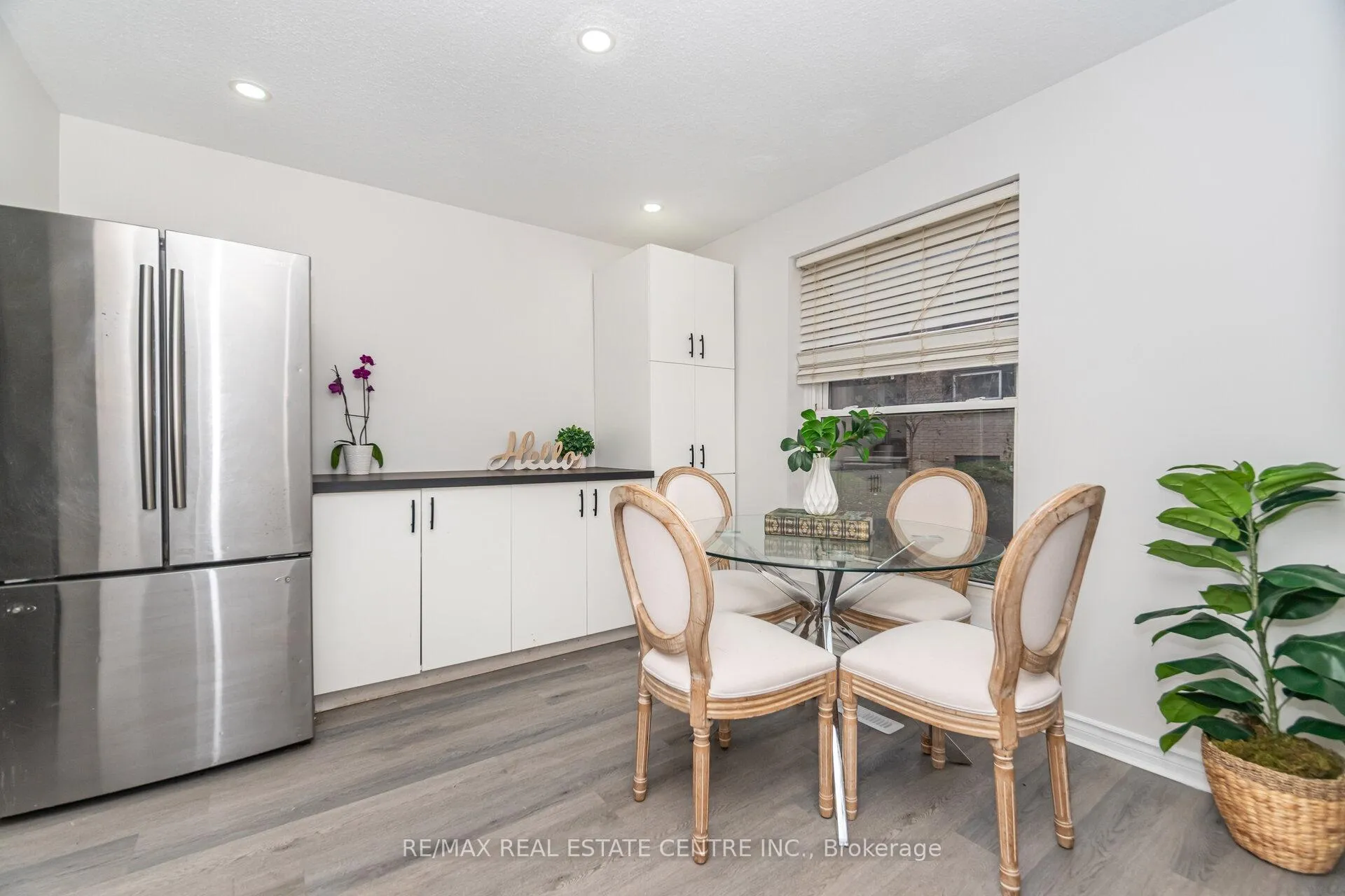 Photo 15 of Unit 23, 215 Glamis Road, Cambridge — HOMEH