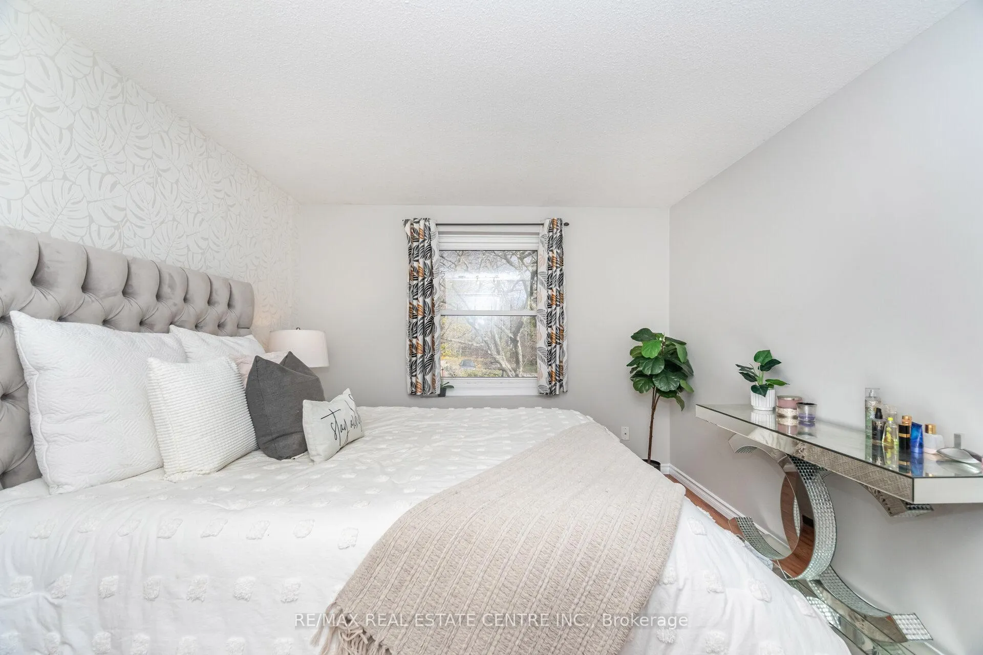 Photo 23 of Unit 23, 215 Glamis Road, Cambridge — HOMEH