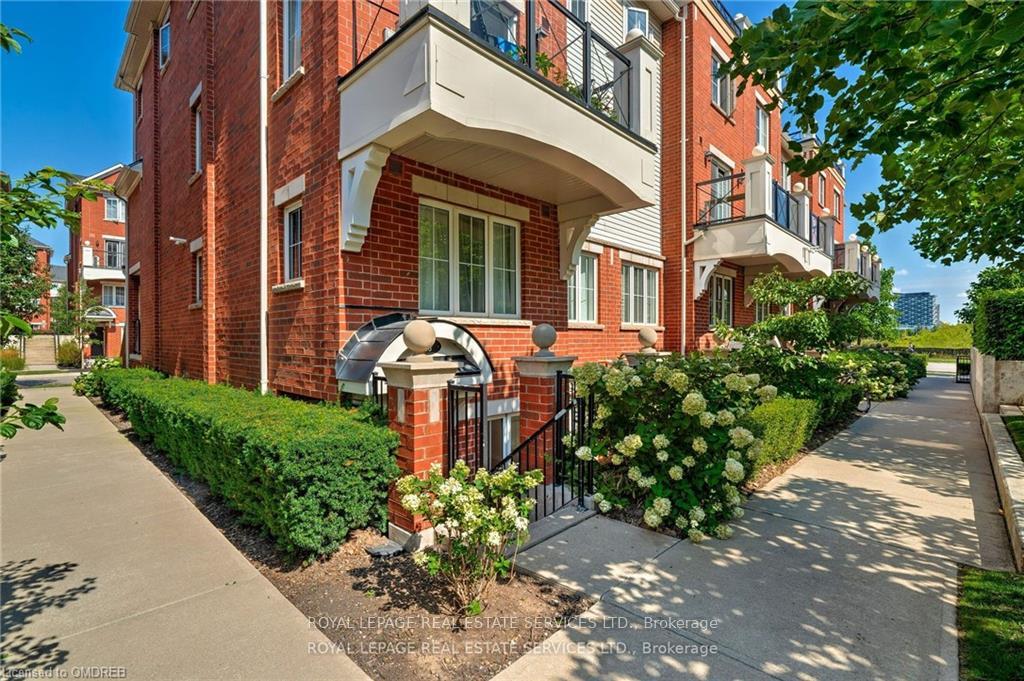 Photo 2 of Unit 20, 2460 Post Road, Oakville, River Oaks — HOMEH