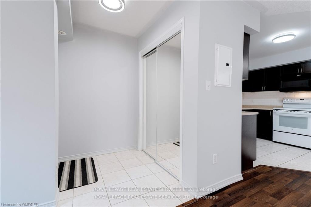 Photo 7 of Unit 20, 2460 Post Road, Oakville, River Oaks — HOMEH