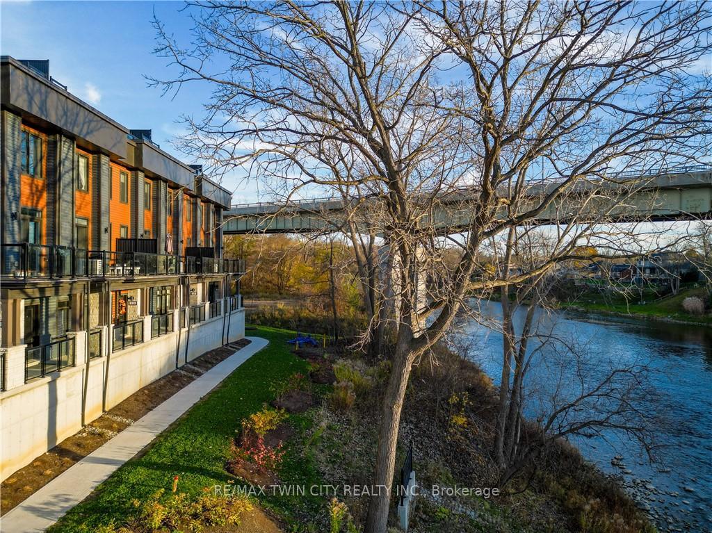 Photo 2 of Unit 17, 2 Willow Street, Brant, Paris — HOMEH