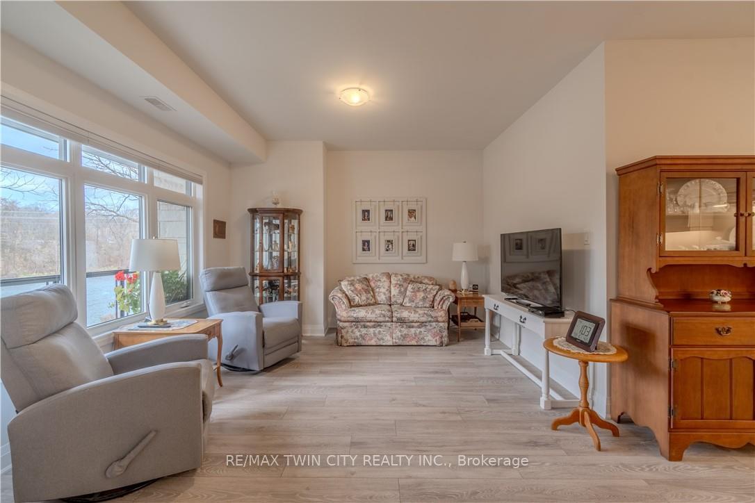 Photo 8 of Unit 17, 2 Willow Street, Brant, Paris — HOMEH