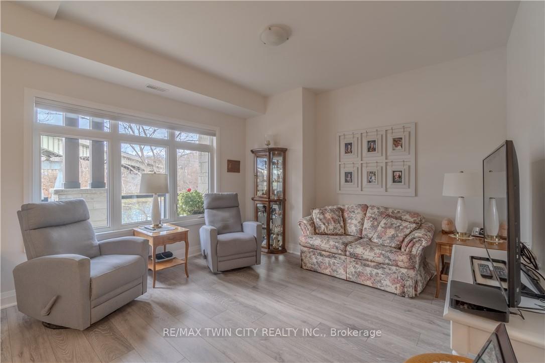 Photo 9 of Unit 17, 2 Willow Street, Brant, Paris — HOMEH