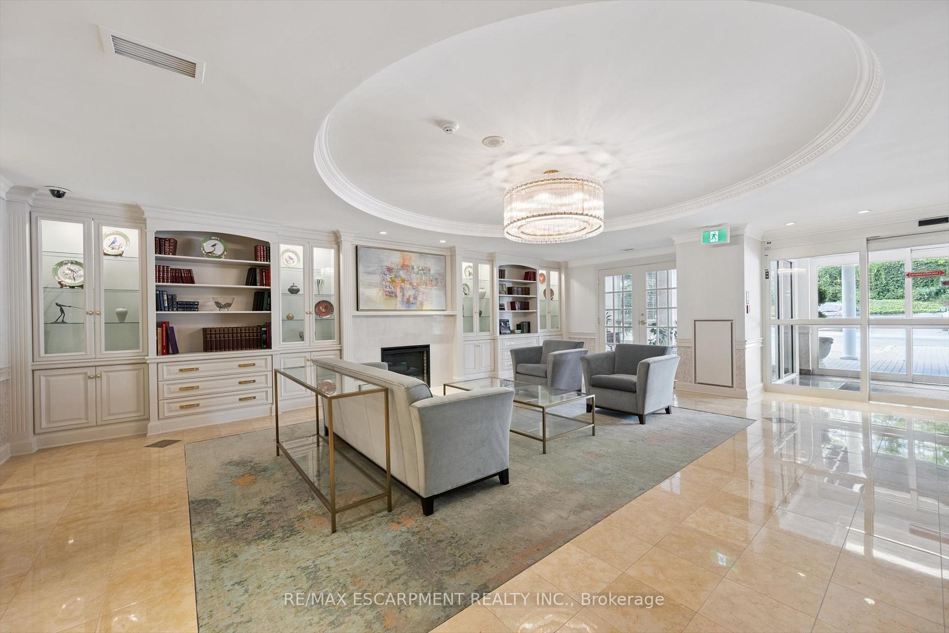 Photo 4 of Unit 704, 60 Old Mill Road, Oakville, Old Oakville — HOMEH