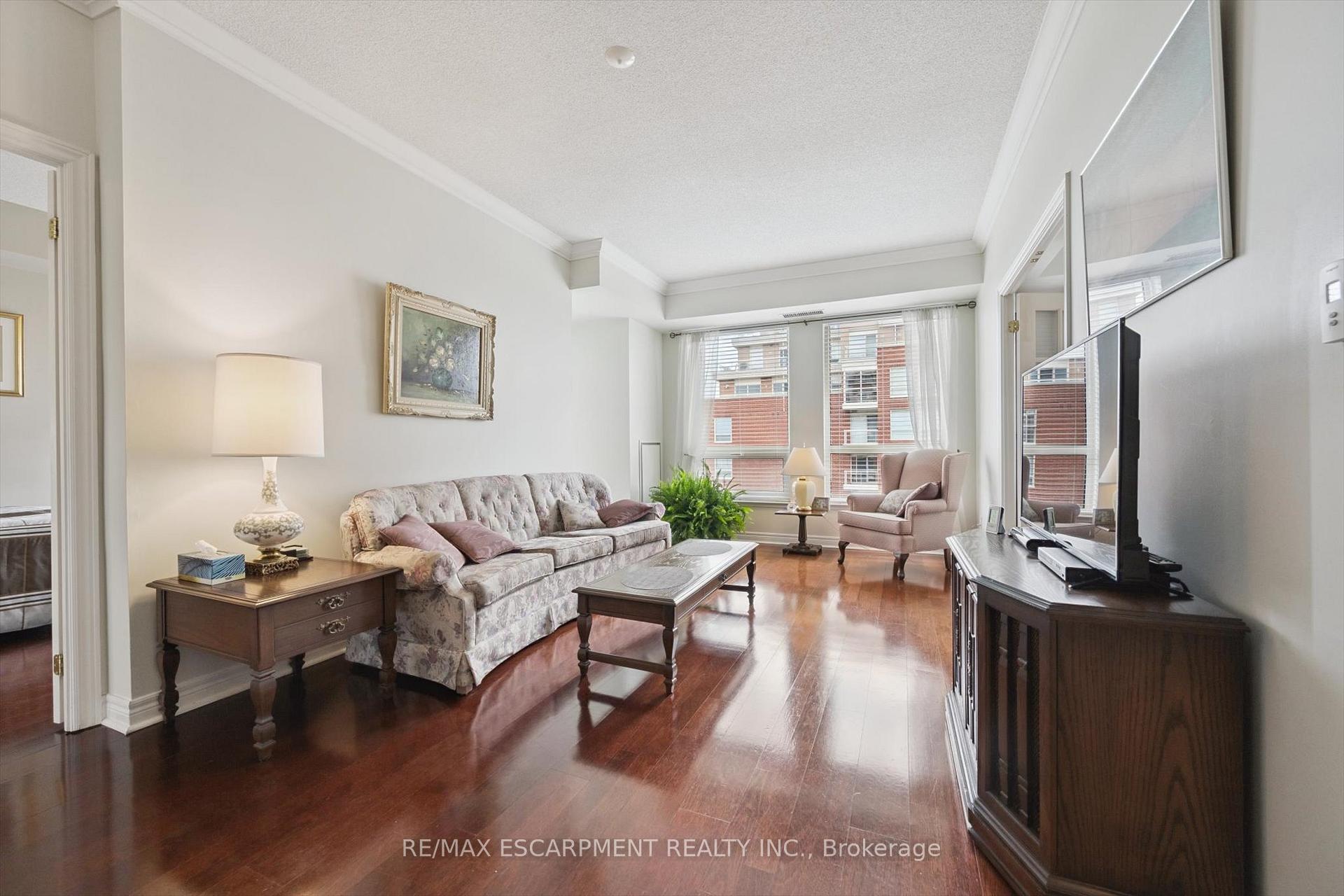 Photo 11 of Unit 704, 60 Old Mill Road, Oakville, Old Oakville — HOMEH