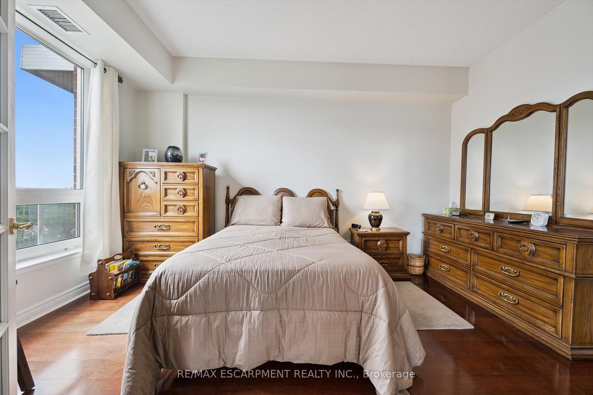 Photo 20 of Unit 704, 60 Old Mill Road, Oakville, Old Oakville — HOMEH