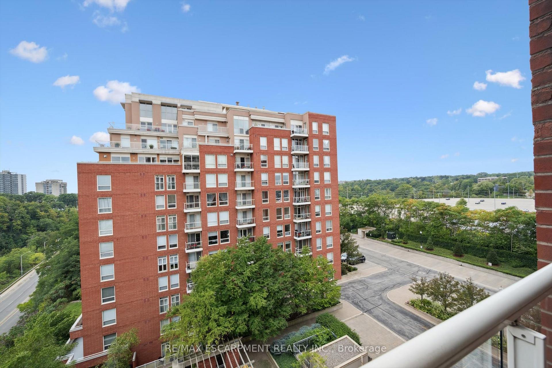 Photo 27 of Unit 704, 60 Old Mill Road, Oakville, Old Oakville — HOMEH