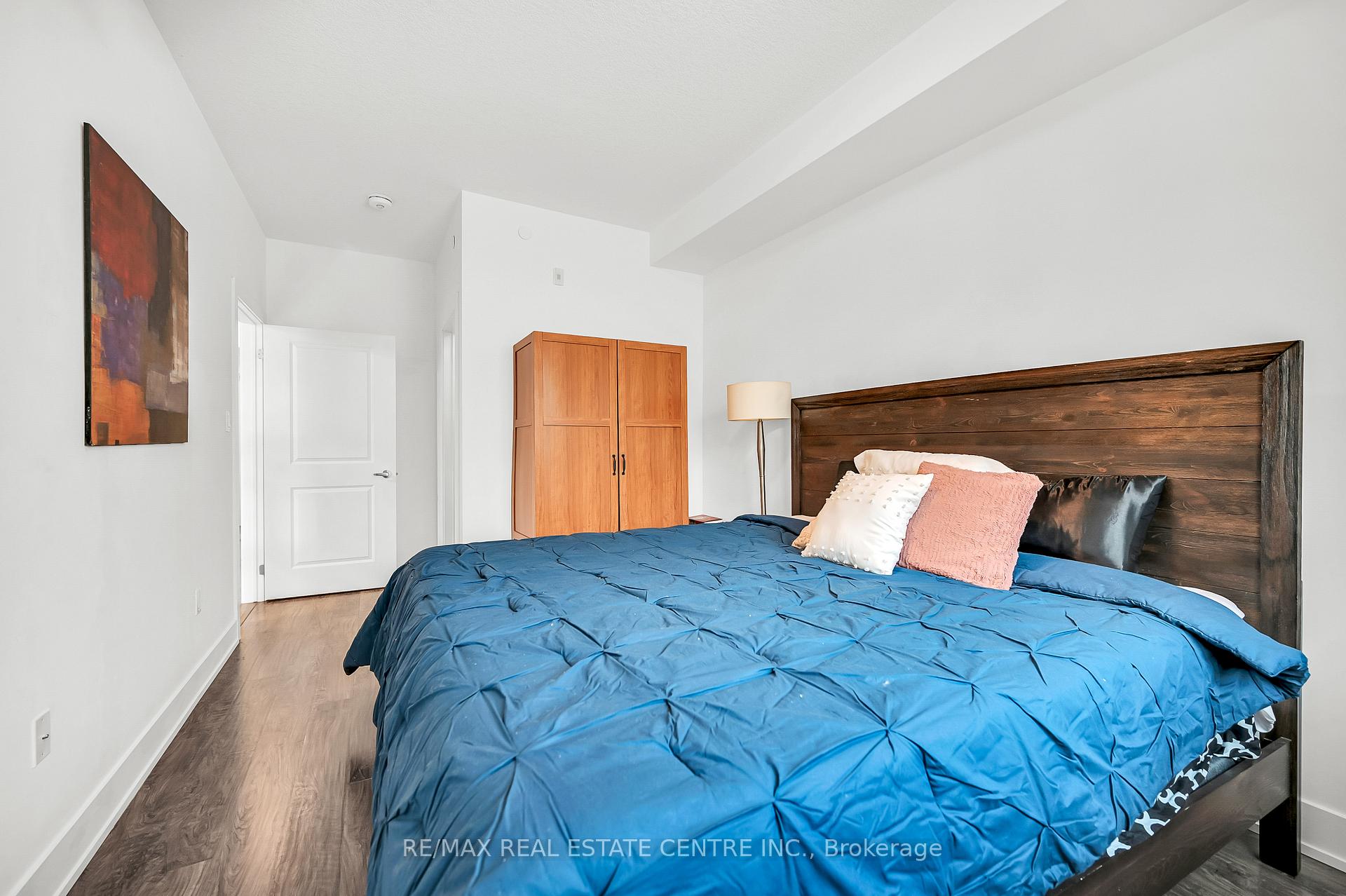 Photo 17 of Unit 222, 101 Shoreview Place, Hamilton, Lakeshore — HOMEH
