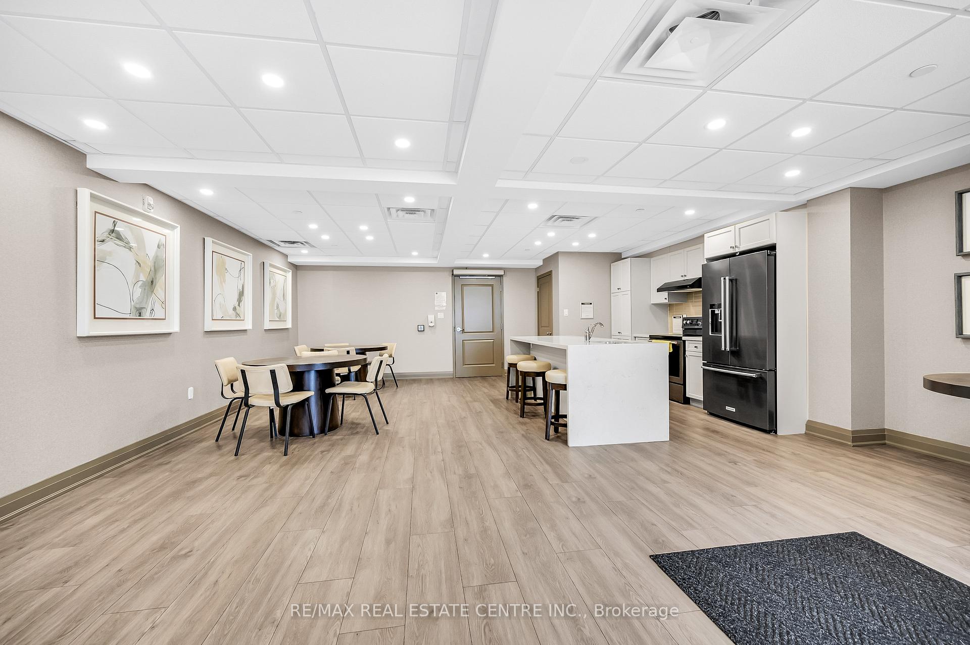Photo 29 of Unit 222, 101 Shoreview Place, Hamilton, Lakeshore — HOMEH