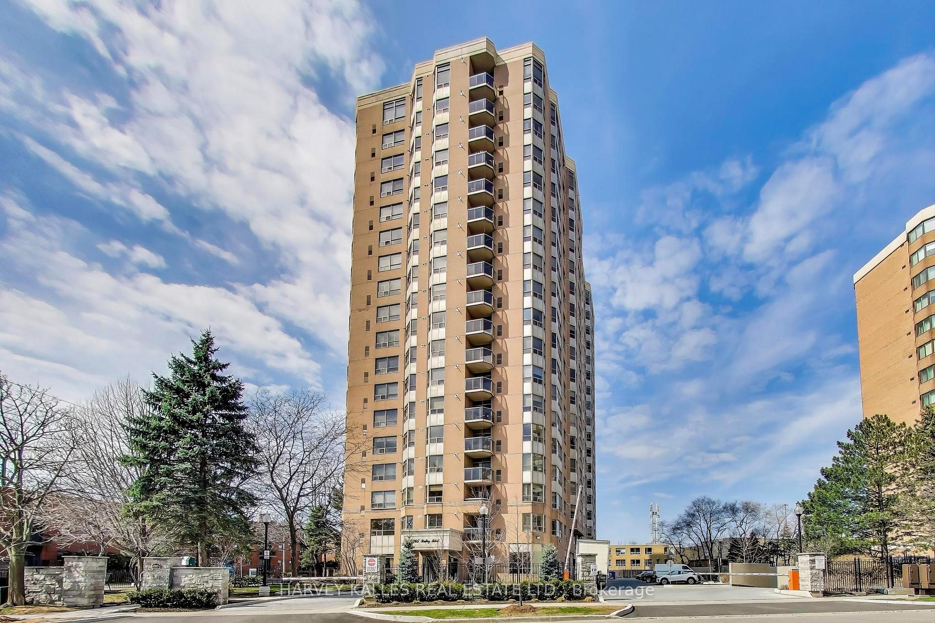 Photo 2 of Unit 803, 265 Ridley Boulevard, Toronto, Bedford Park-Nortown — HOMEH