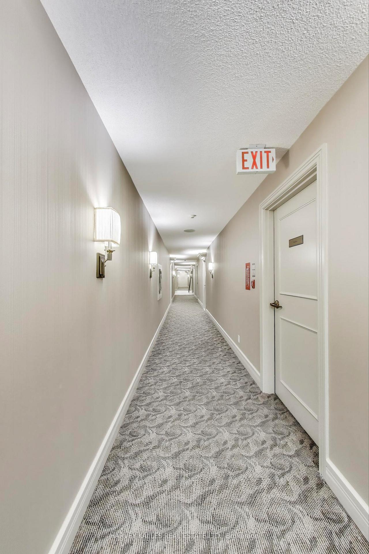 Photo 5 of Unit 803, 265 Ridley Boulevard, Toronto, Bedford Park-Nortown — HOMEH