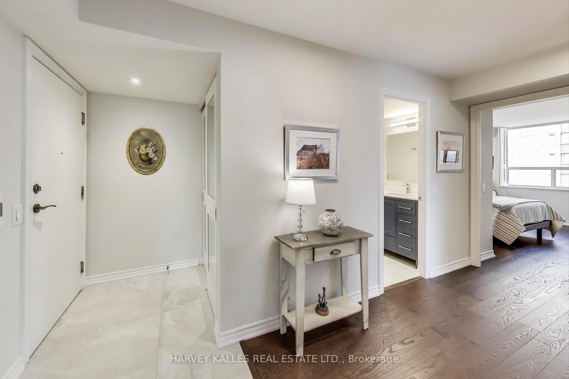 Photo 9 of Unit 803, 265 Ridley Boulevard, Toronto, Bedford Park-Nortown — HOMEH