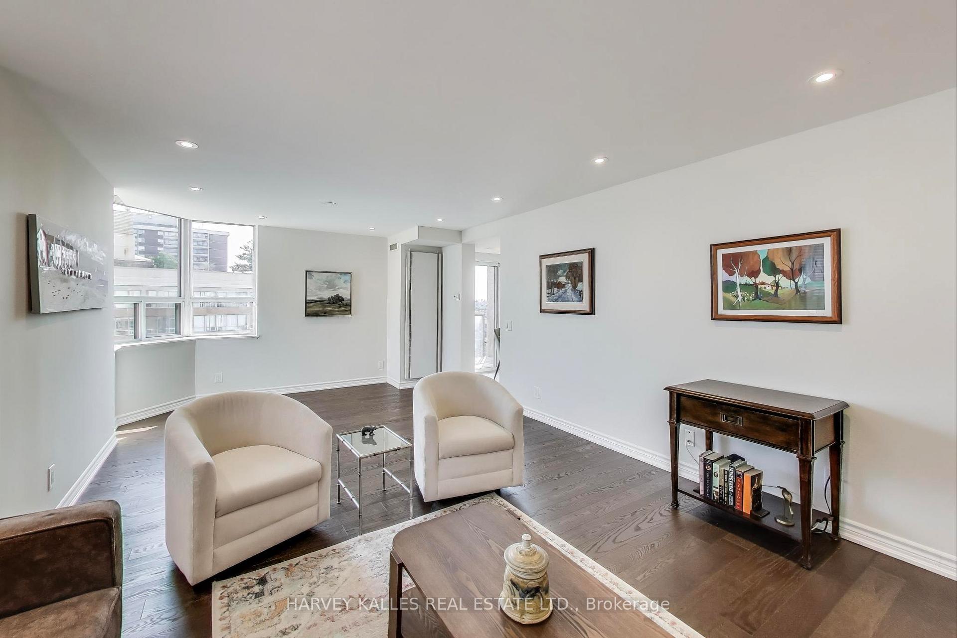 Photo 11 of Unit 803, 265 Ridley Boulevard, Toronto, Bedford Park-Nortown — HOMEH