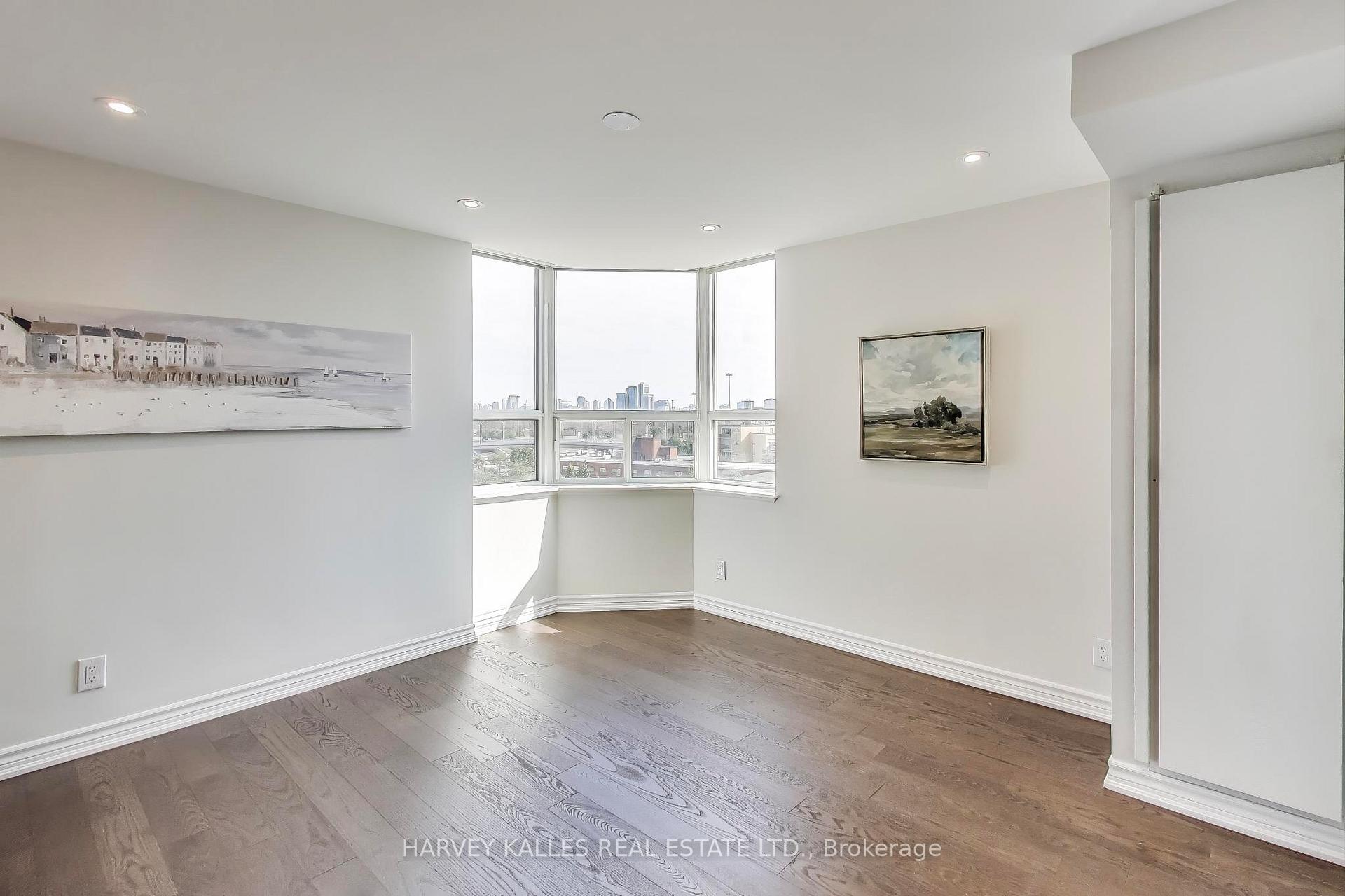 Photo 13 of Unit 803, 265 Ridley Boulevard, Toronto, Bedford Park-Nortown — HOMEH
