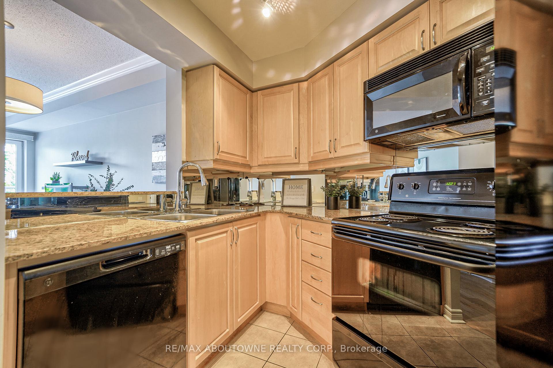 Photo 9 of Unit 204, 40 Old Mill Road, Oakville, Old Oakville — HOMEH