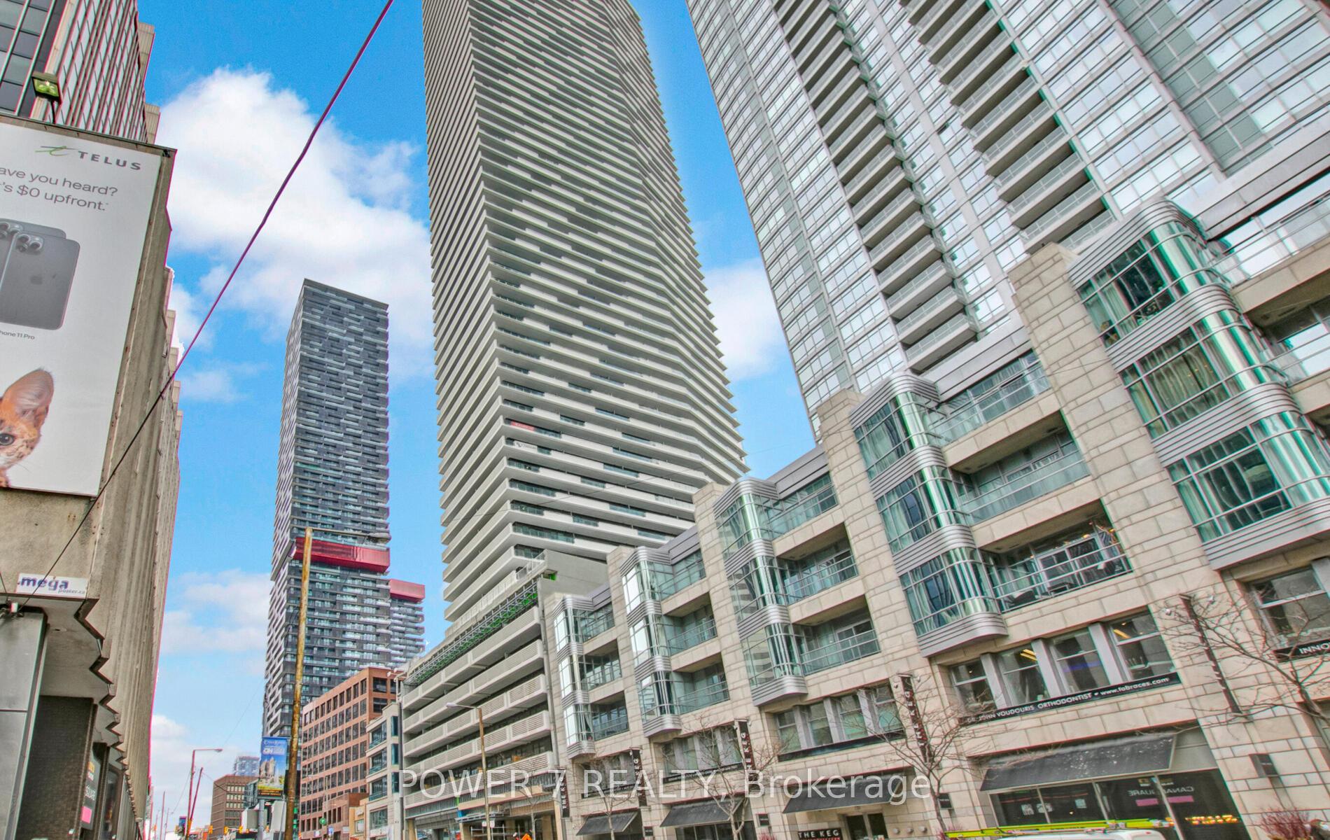 Front of Unit 2807, 2221 Yonge Street