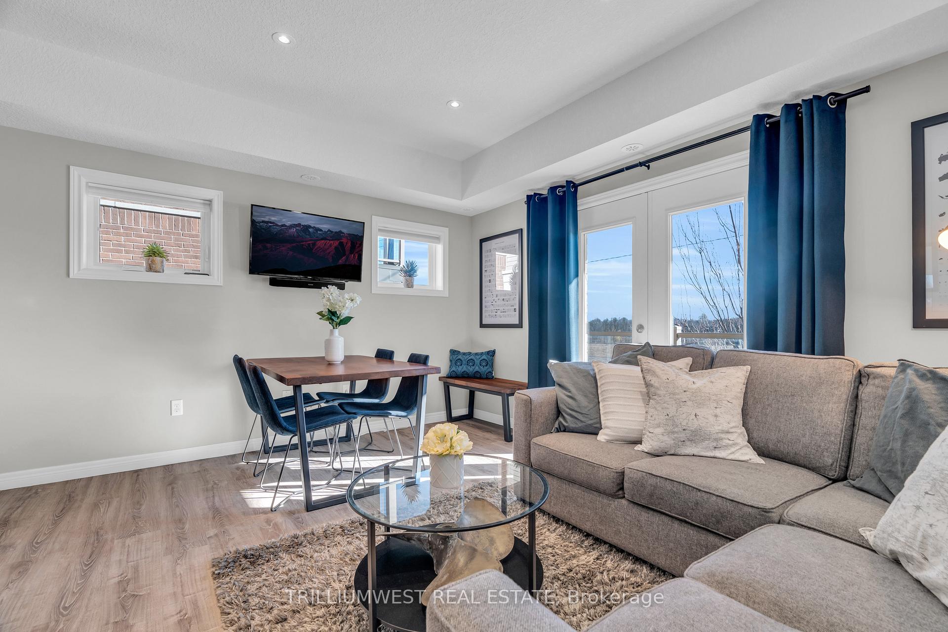 Photo 6 of Unit B, 1114 Fairway Road, Kitchener — HOMEH