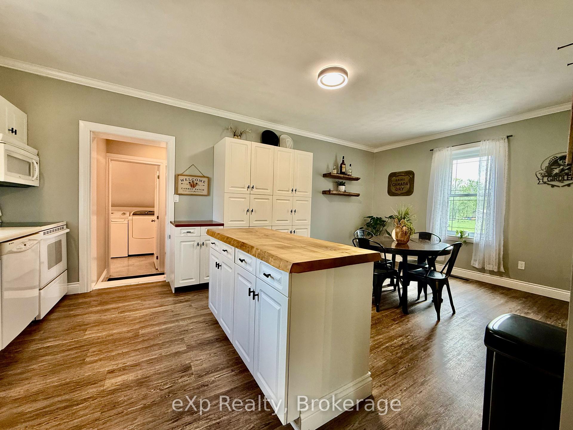 Photo 5 of 28 King Street, Brockton — HOMEH