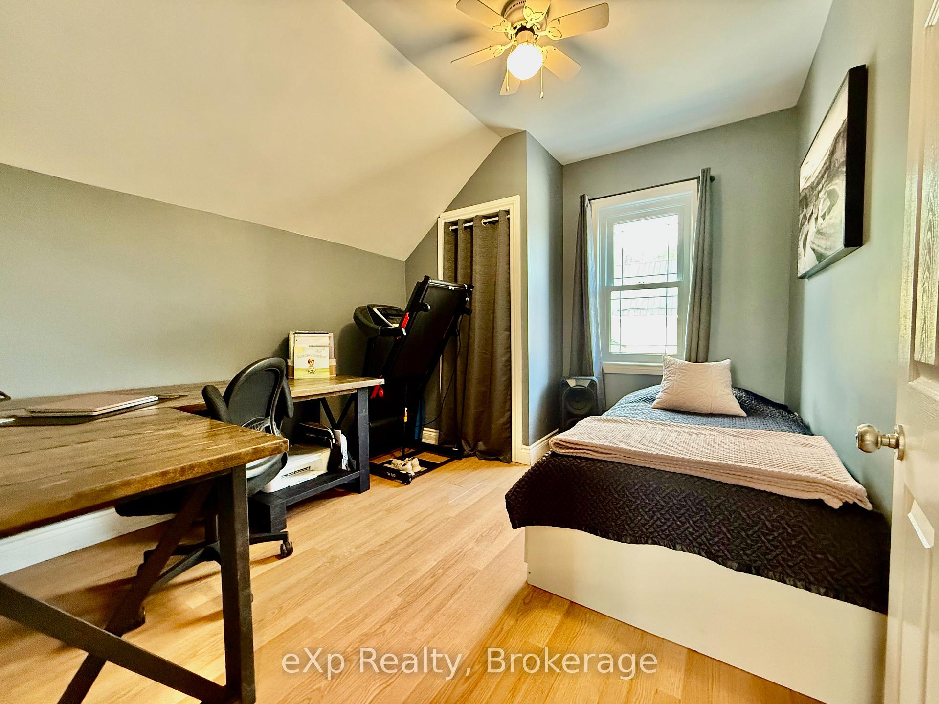 Photo 18 of 28 King Street, Brockton — HOMEH