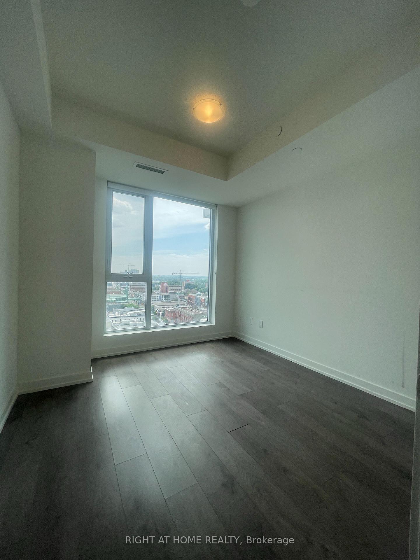 Photo 13 of Unit 1505, 55 Duke Street W, Kitchener, City Commercial Core — HOMEH