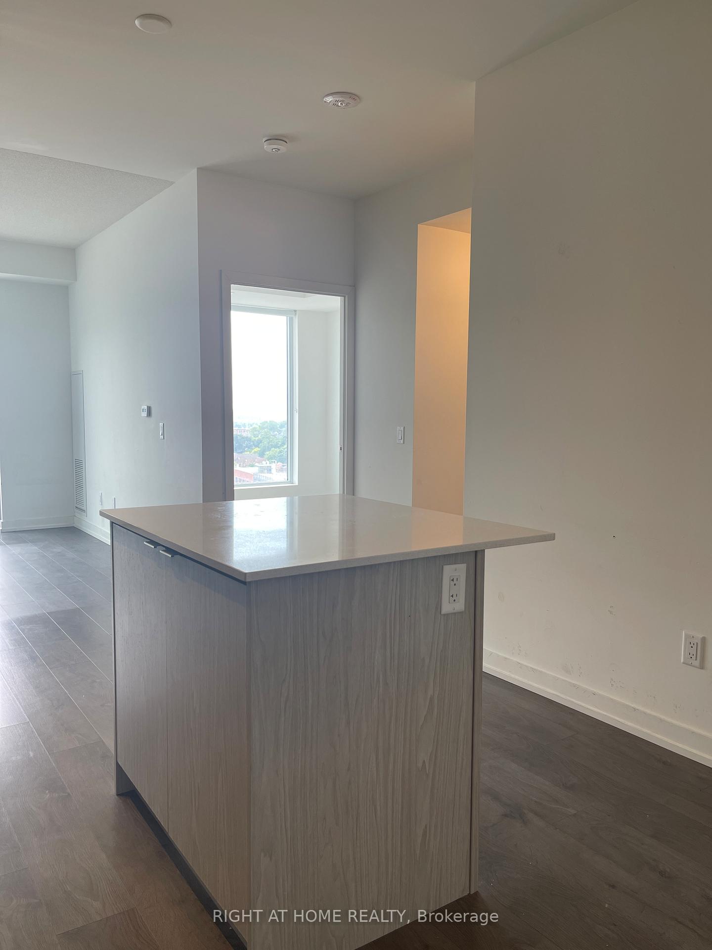 Photo 19 of Unit 1505, 55 Duke Street W, Kitchener, City Commercial Core — HOMEH