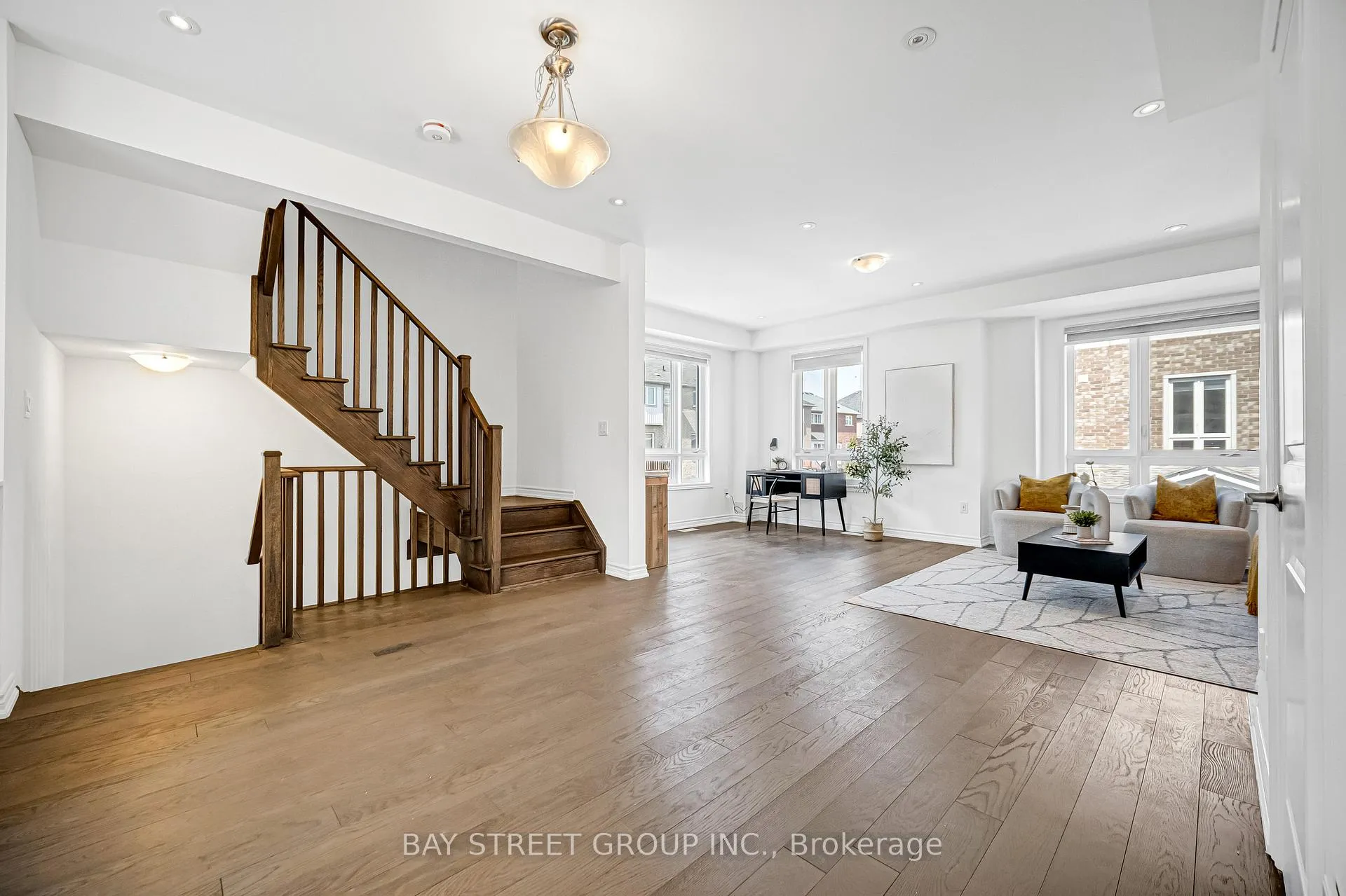 Photo 5 of 61 Massachusetts Lane, Markham, Wismer — HOMEH