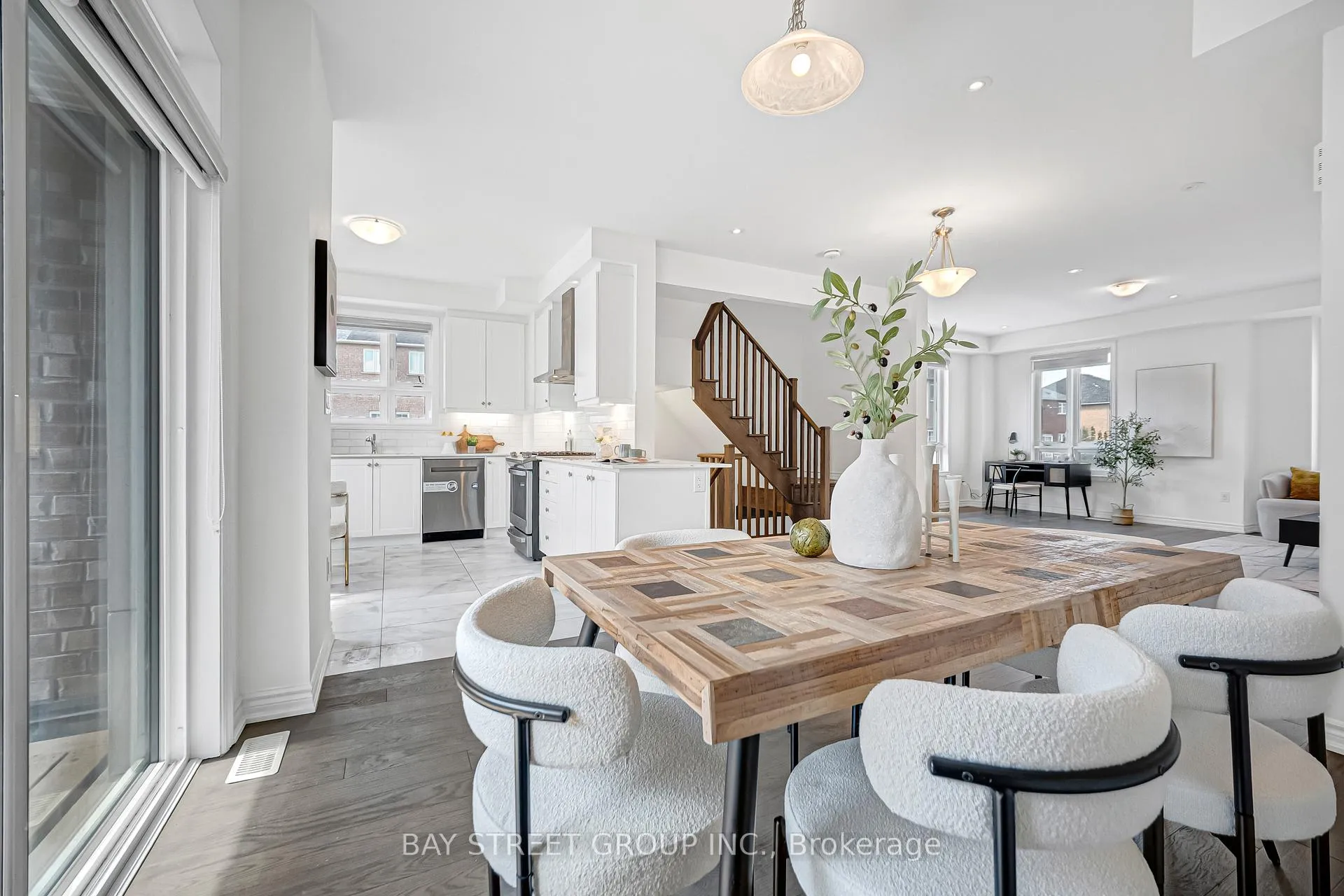 Photo 11 of 61 Massachusetts Lane, Markham, Wismer — HOMEH
