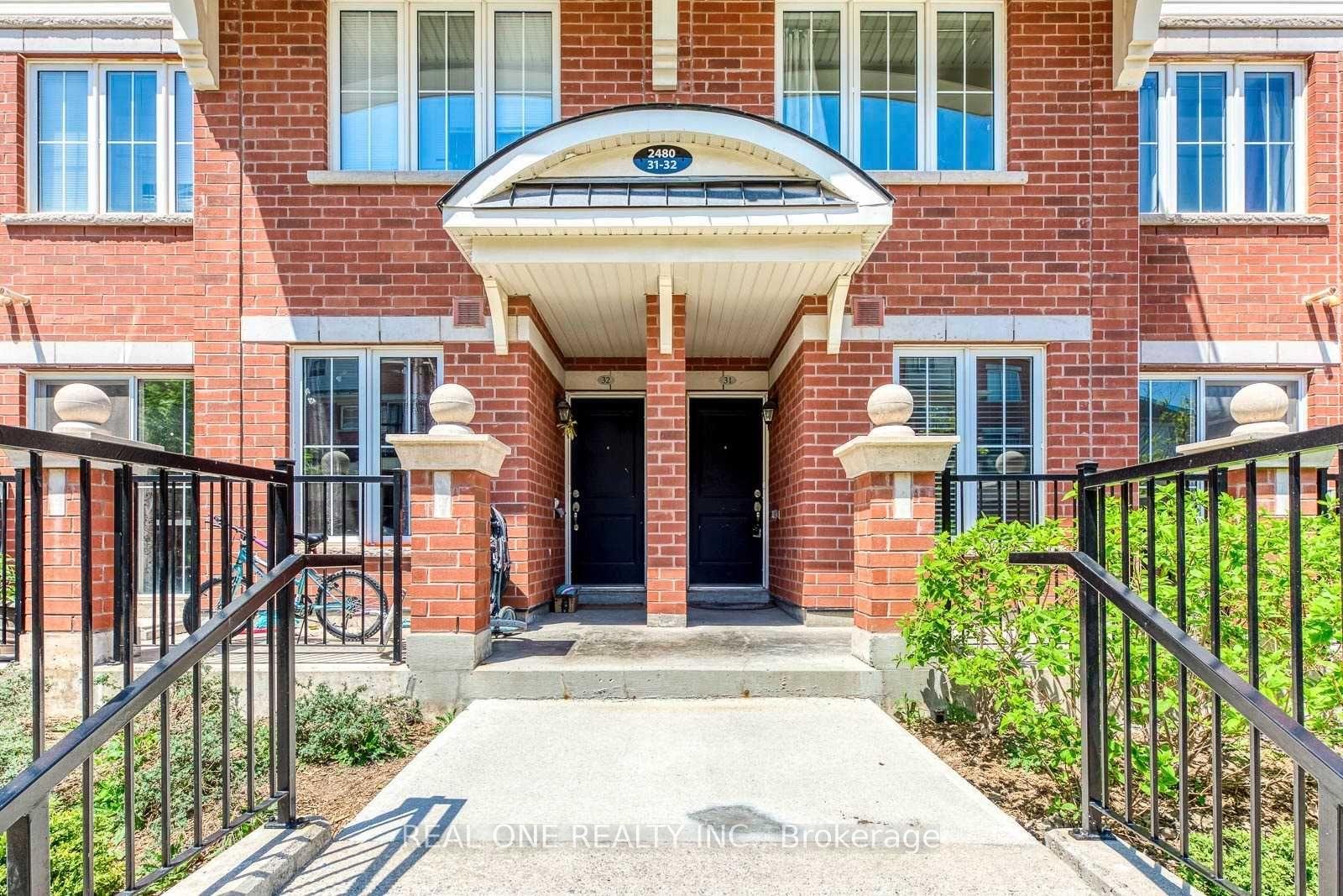 Photo 2 of Unit 31, 2480 Post Road, Oakville, River Oaks — HOMEH