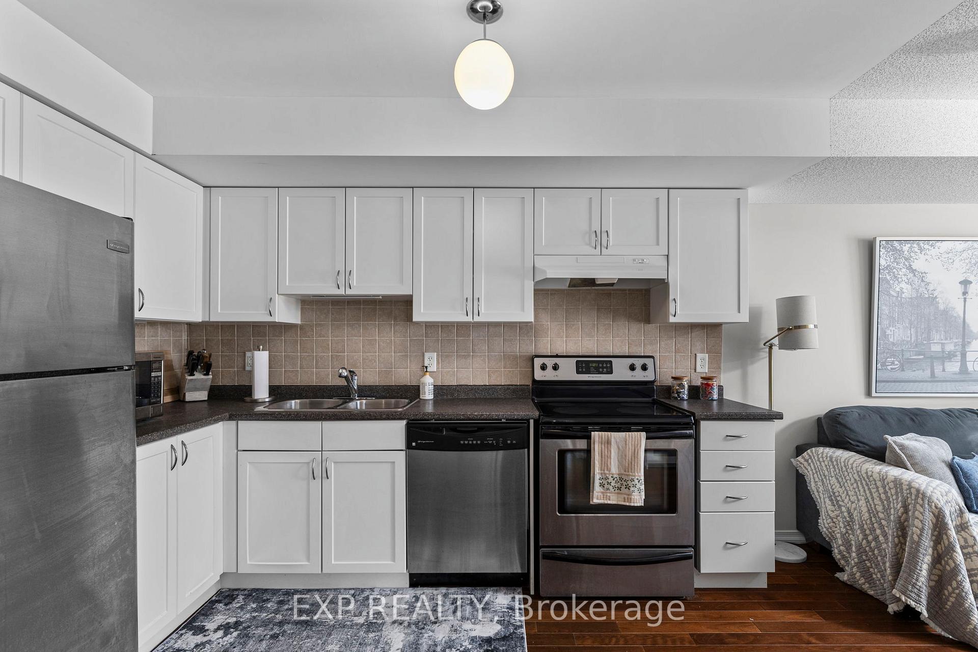 Photo 6 of Unit 1, 15 Cheltenham Road, Barrie, Georgian Drive — HOMEH