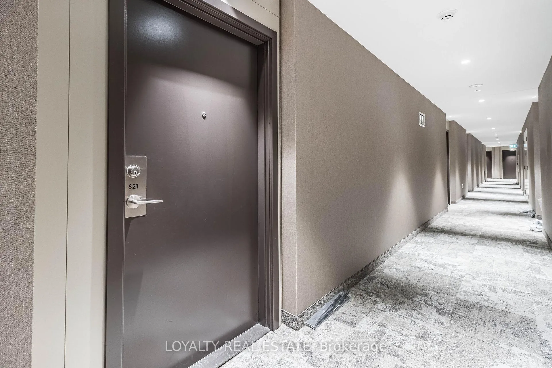 Photo 9 of Unit 621, 38 Honeycrisp Crescent, Vaughan, Vaughan Corporate Centre — HOMEH