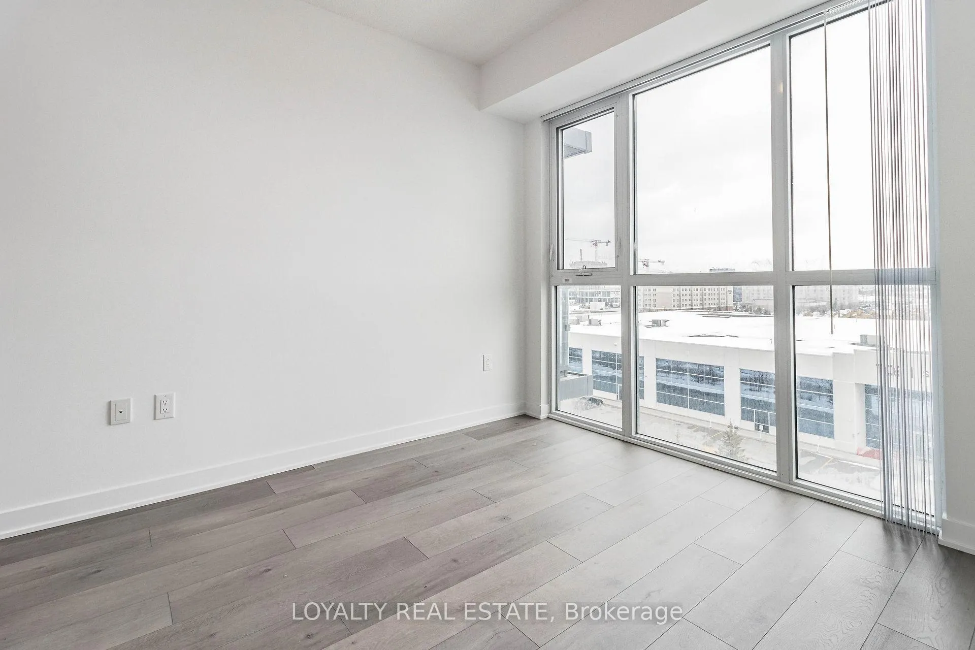 Photo 27 of Unit 621, 38 Honeycrisp Crescent, Vaughan, Vaughan Corporate Centre — HOMEH