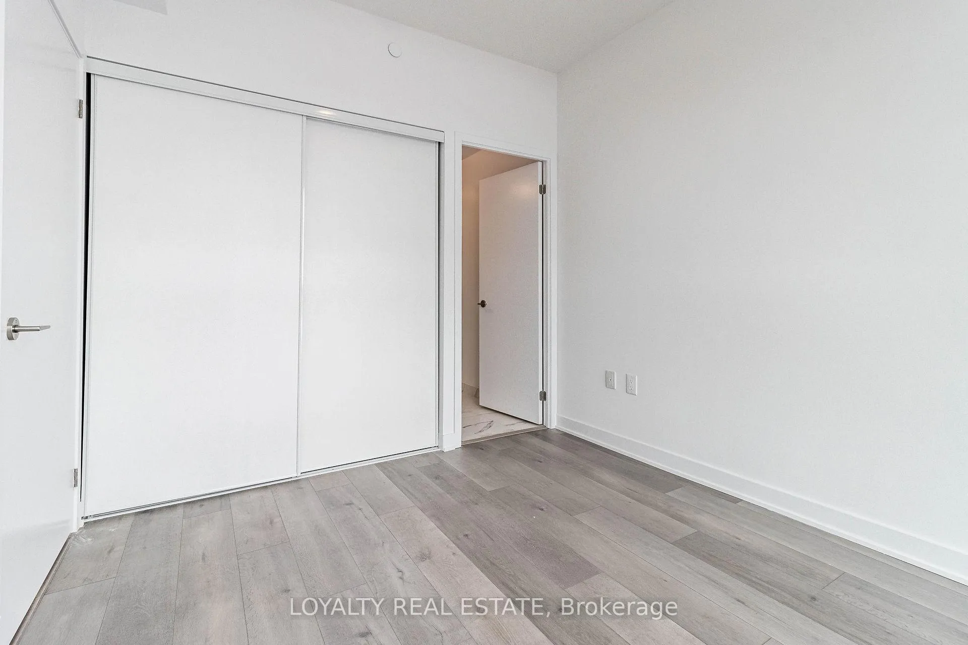 Photo 30 of Unit 621, 38 Honeycrisp Crescent, Vaughan, Vaughan Corporate Centre — HOMEH