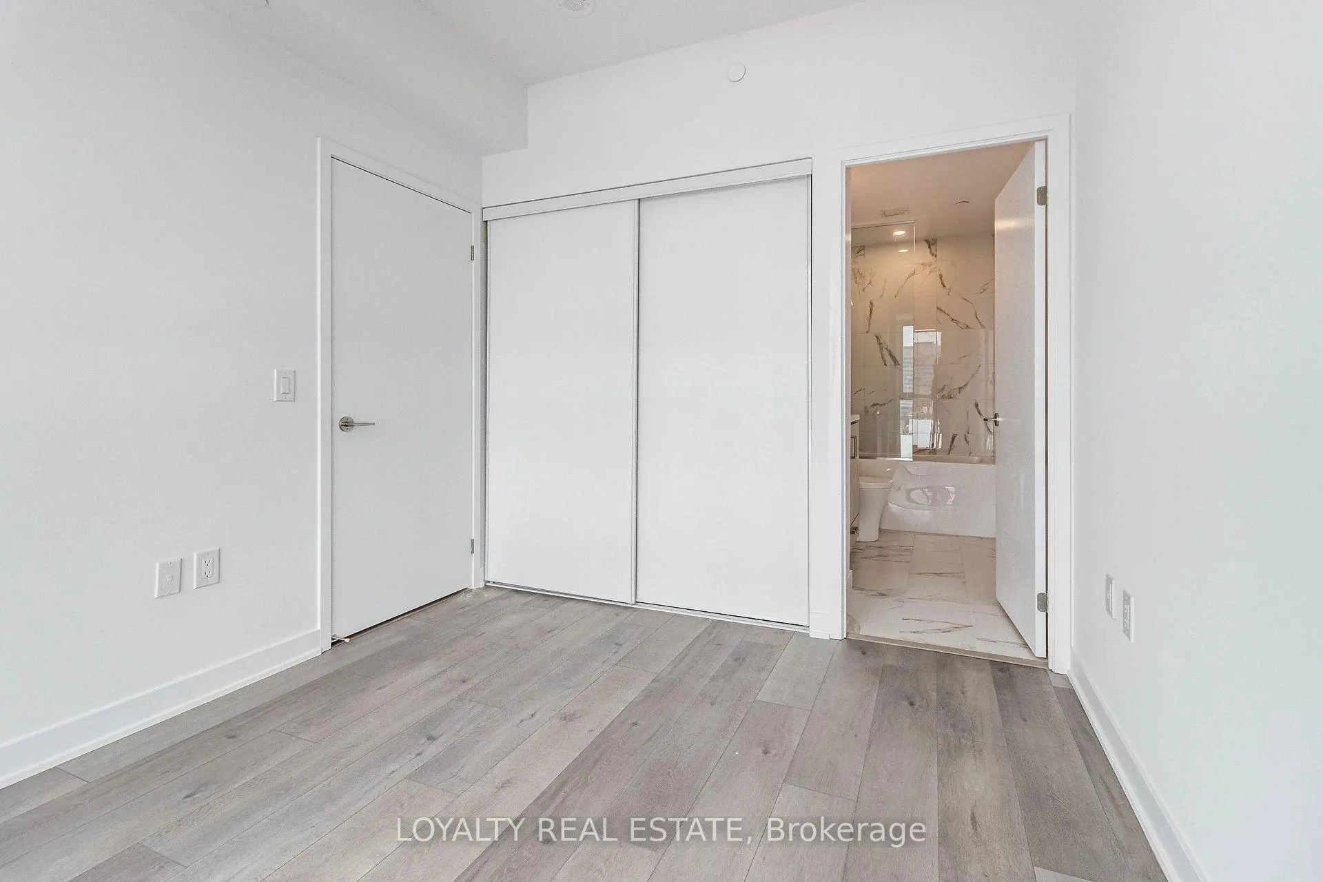 Photo 31 of Unit 621, 38 Honeycrisp Crescent, Vaughan, Vaughan Corporate Centre — HOMEH
