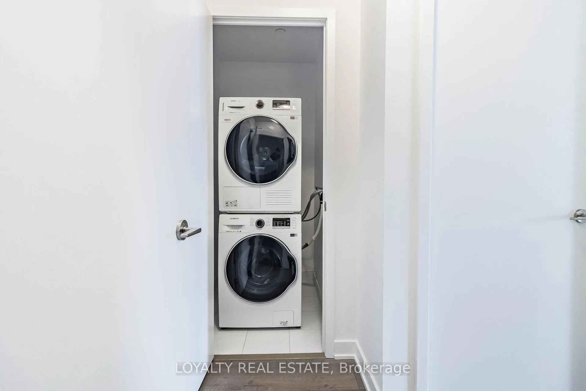 Photo 34 of Unit 621, 38 Honeycrisp Crescent, Vaughan, Vaughan Corporate Centre — HOMEH