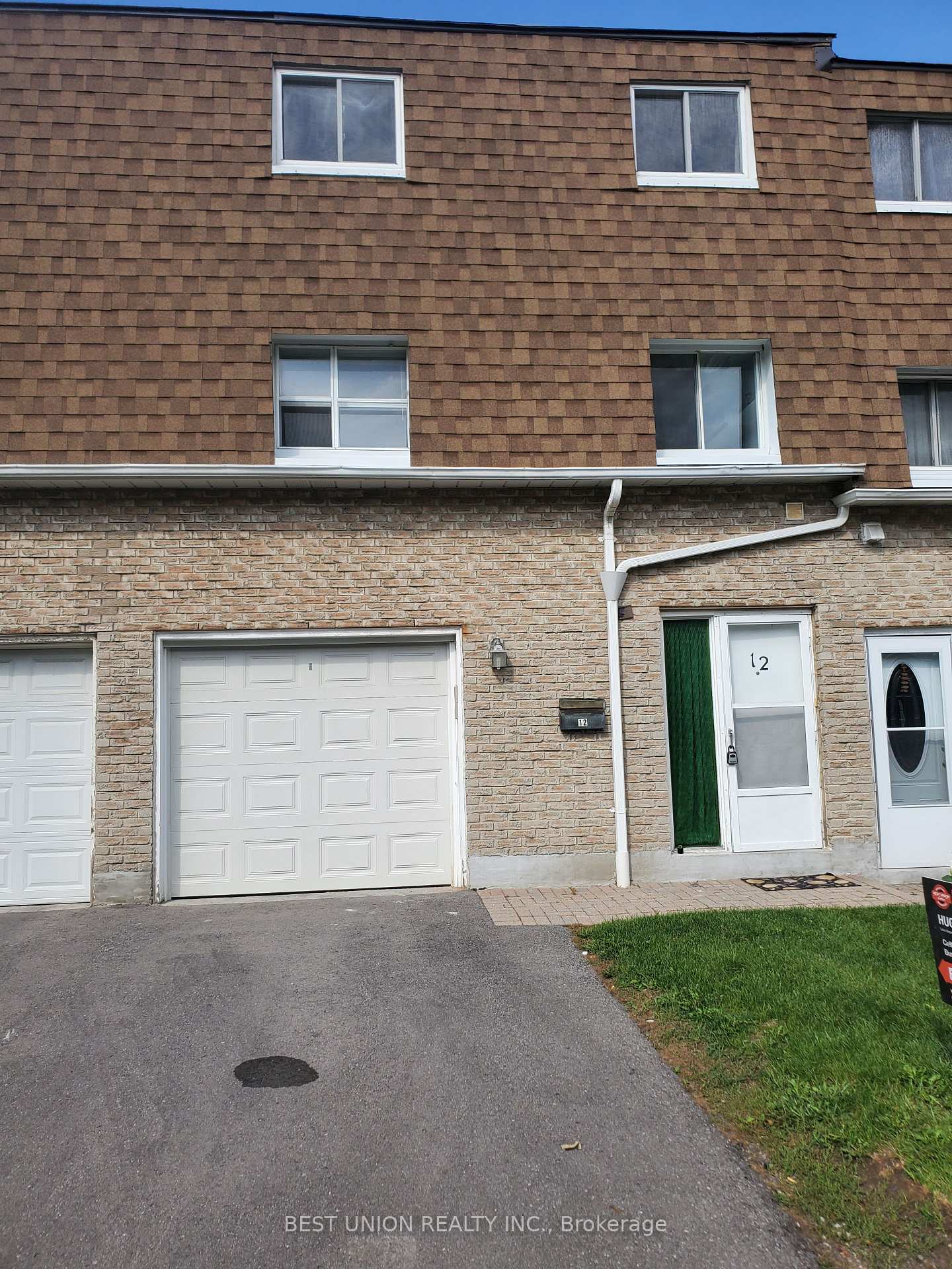 Photo 2 of Unit 12, 200 Bridletowne Circle, Scarborough, L'Amoreaux — HOMEH