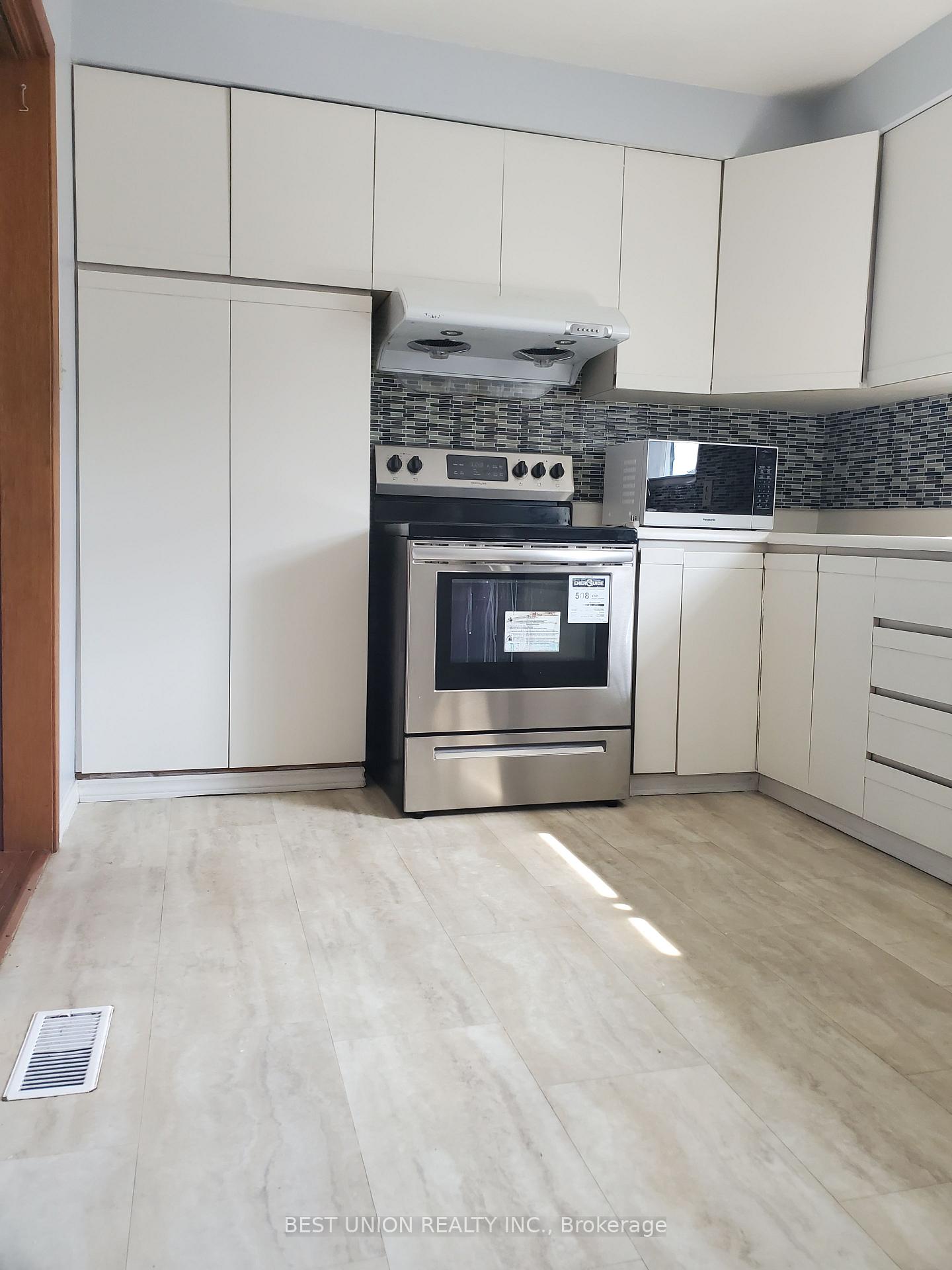 Photo 30 of Unit 12, 200 Bridletowne Circle, Scarborough, L'Amoreaux — HOMEH