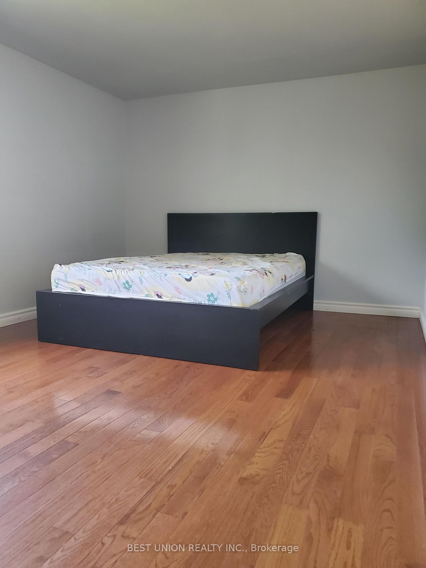 Photo 34 of Unit 12, 200 Bridletowne Circle, Scarborough, L'Amoreaux — HOMEH