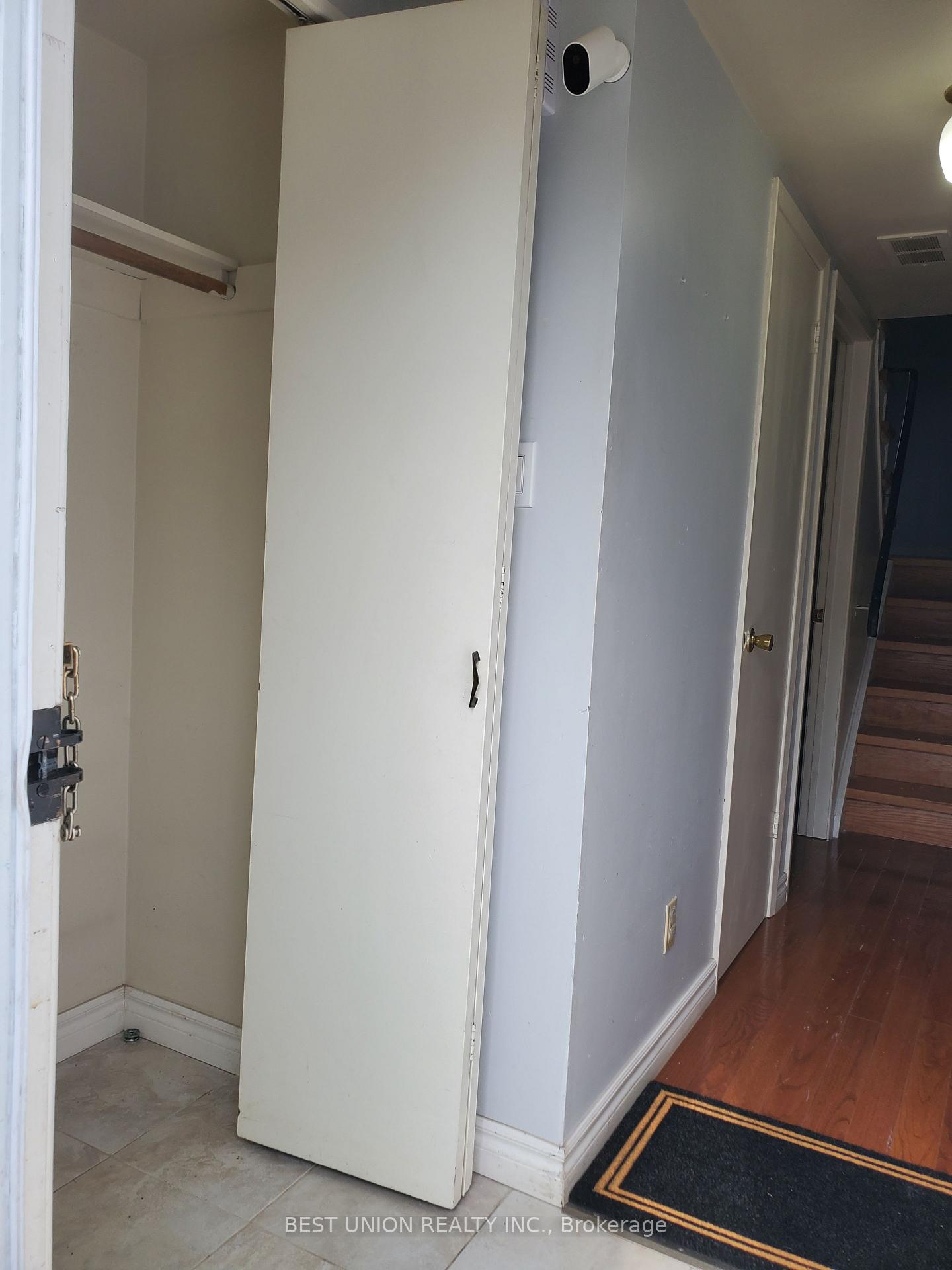 Photo 4 of Unit 12, 200 Bridletowne Circle, Scarborough, L'Amoreaux — HOMEH