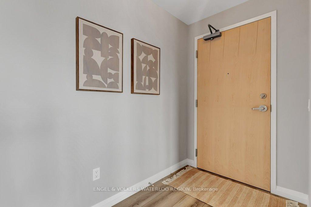 Photo 4 of Unit 805, 60 Charles Street W, Kitchener — HOMEH