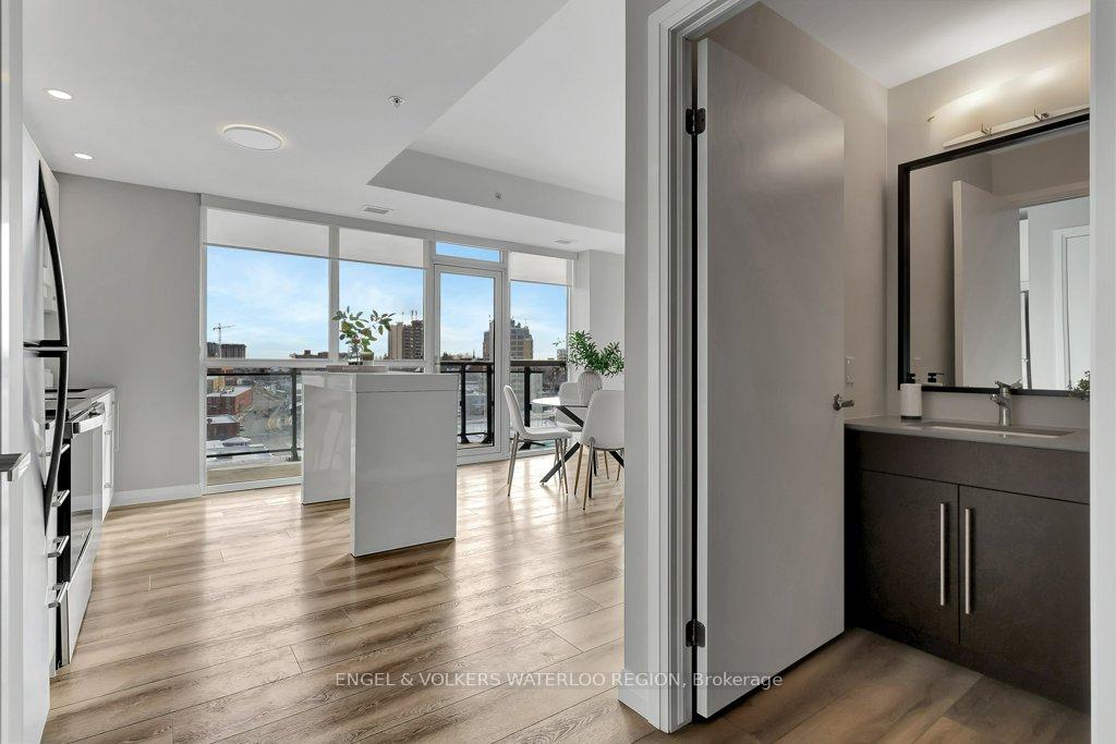 Photo 6 of Unit 805, 60 Charles Street W, Kitchener — HOMEH