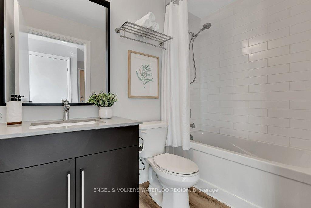 Photo 7 of Unit 805, 60 Charles Street W, Kitchener — HOMEH