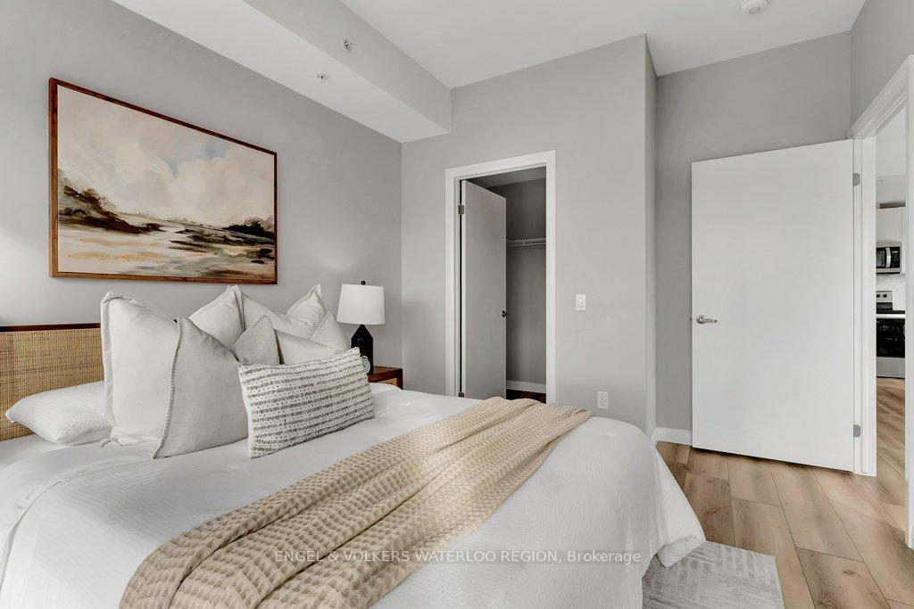 Photo 20 of Unit 805, 60 Charles Street W, Kitchener — HOMEH