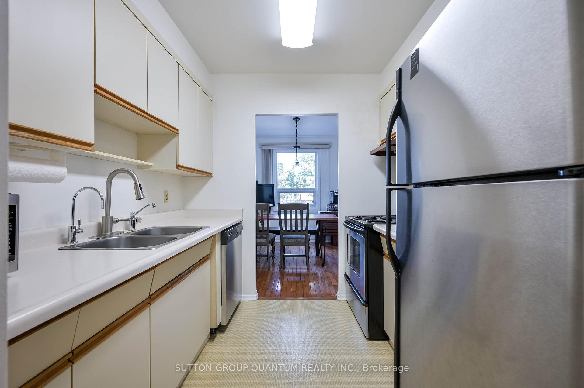 Photo 7 of Unit 15, 17 Gibson Drive, Kitchener — HOMEH