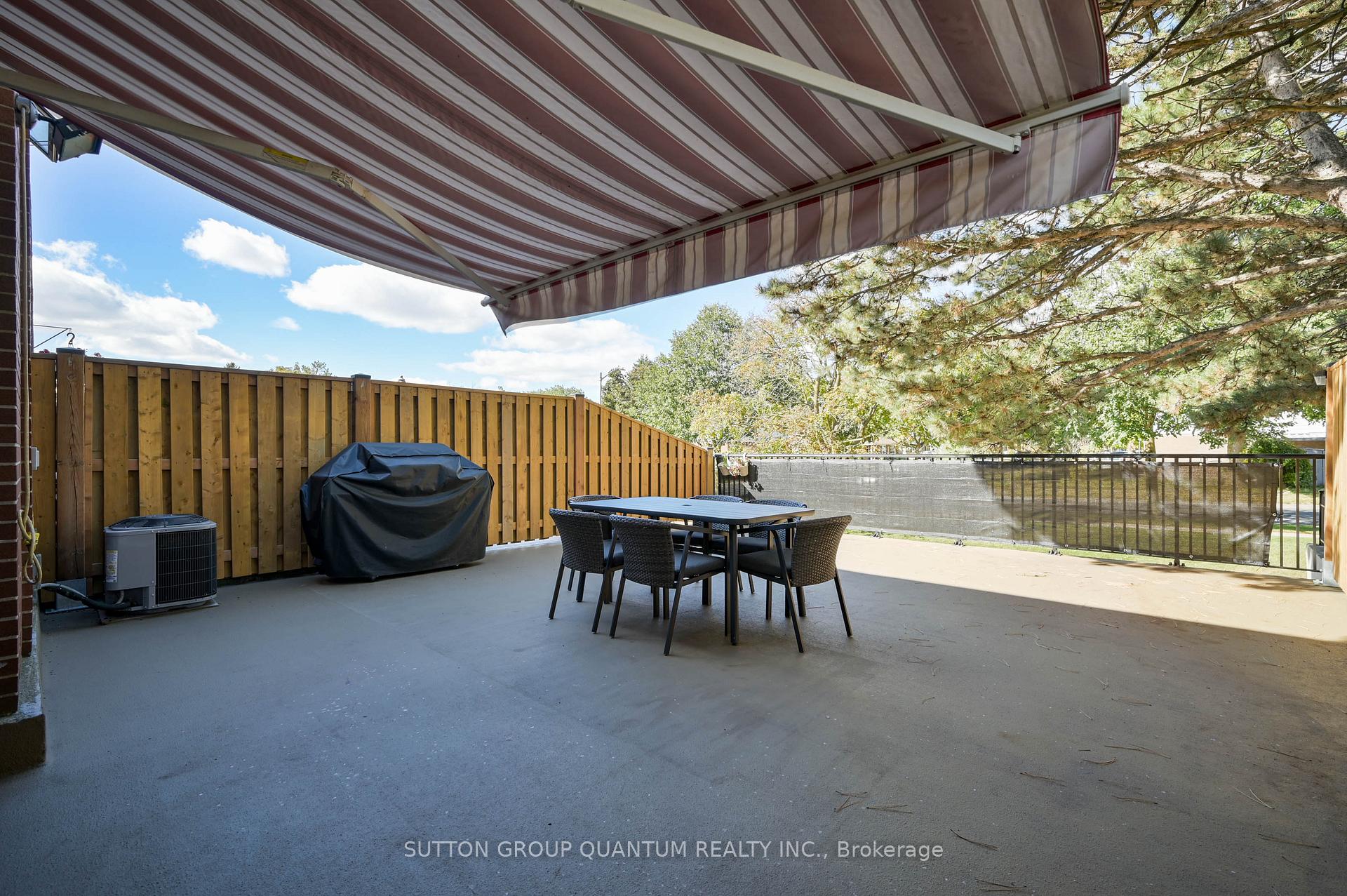 Photo 28 of Unit 15, 17 Gibson Drive, Kitchener — HOMEH
