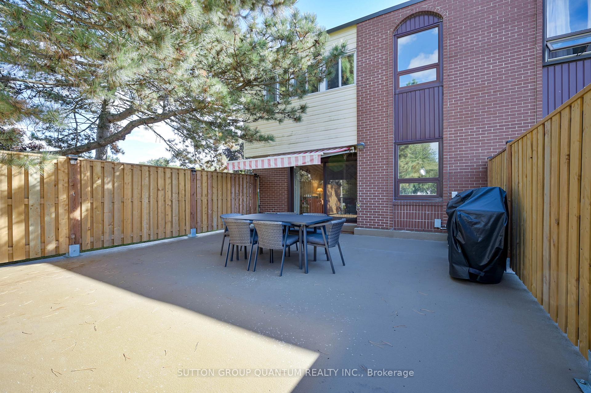 Photo 30 of Unit 15, 17 Gibson Drive, Kitchener — HOMEH