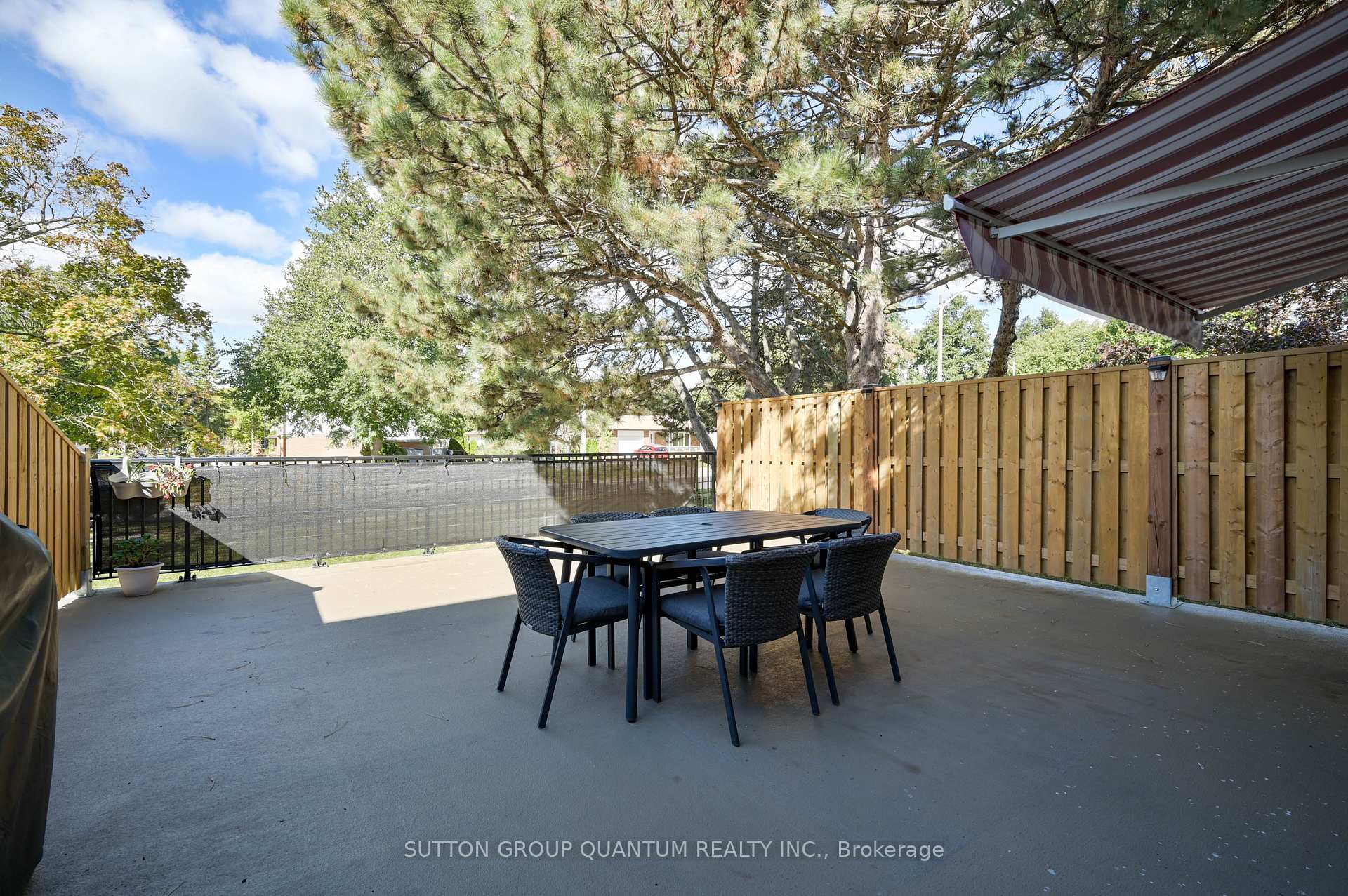 Photo 31 of Unit 15, 17 Gibson Drive, Kitchener — HOMEH