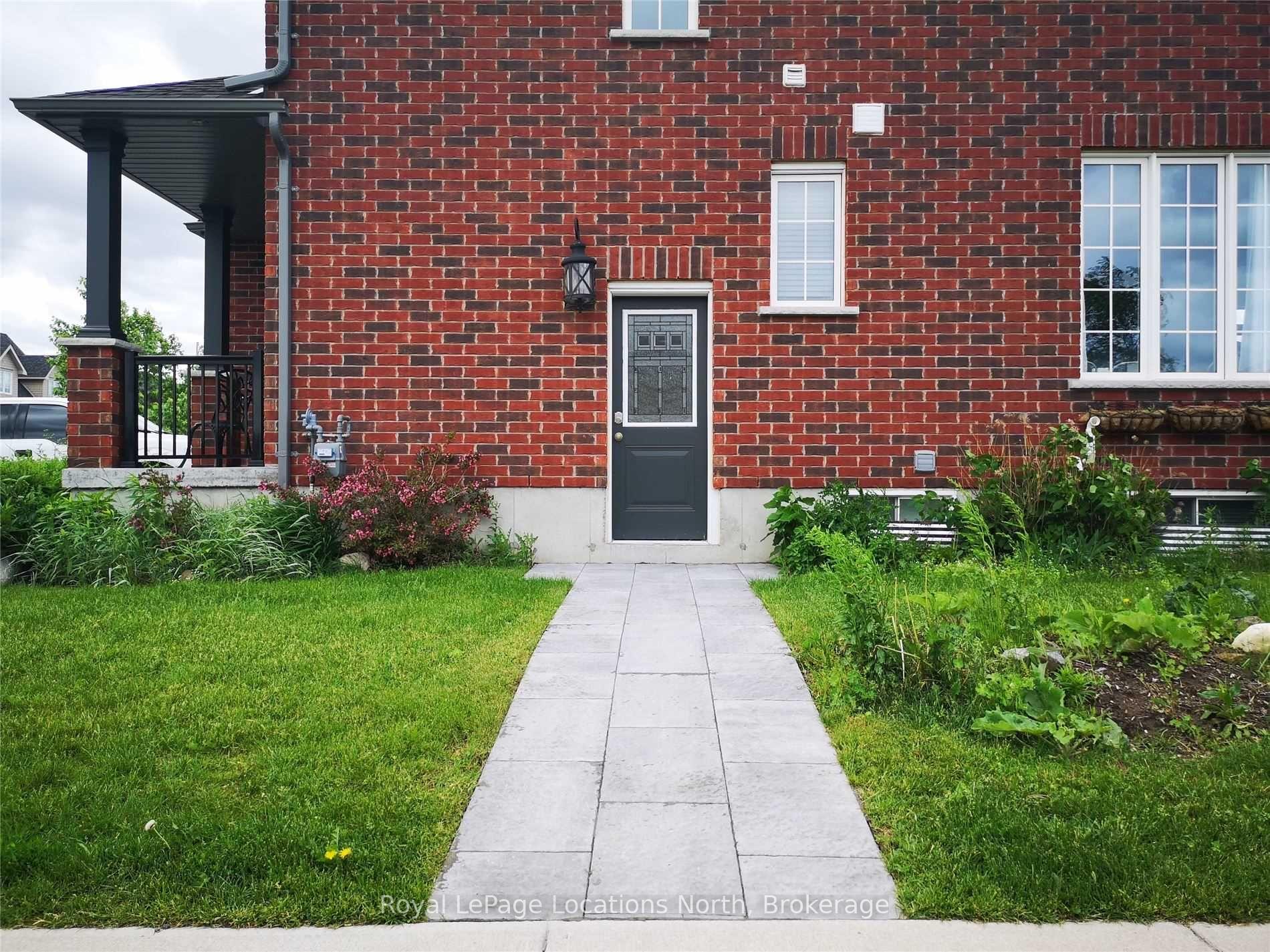 Photo 7 of 103 Garbutt Crescent, Collingwood — HOMEH