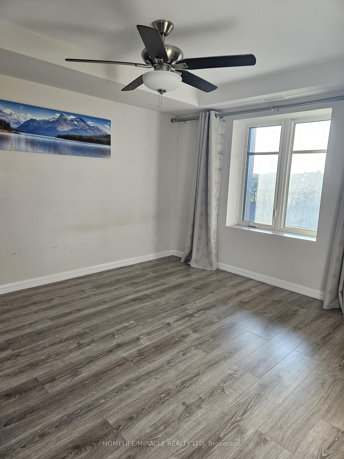 Photo 9 of Unit 406, 778 Laurelwood Drive, Waterloo — HOMEH