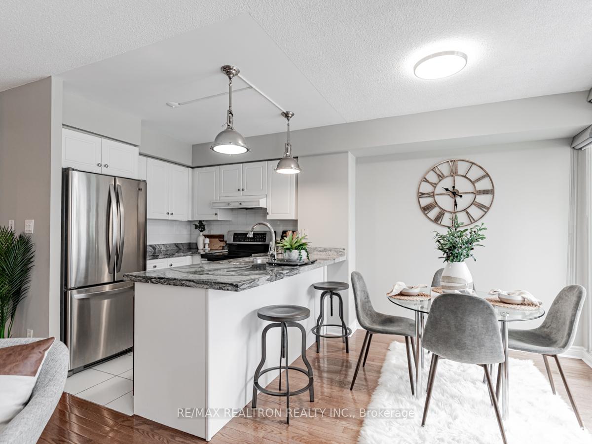 Photo 10 of Unit 1011, 43 Eglinton Avenue E, Toronto, Mount Pleasant West — HOMEH